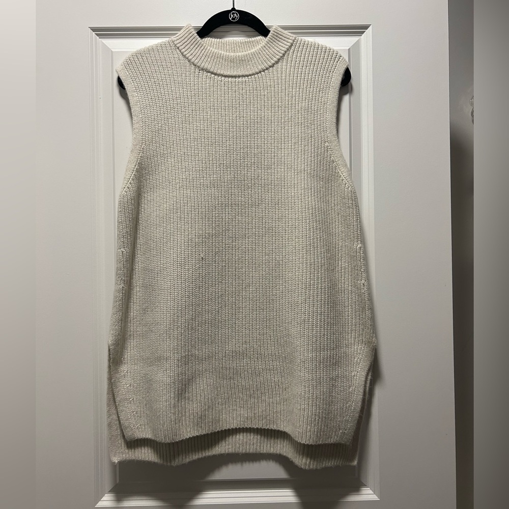 H&M Sweater Vest